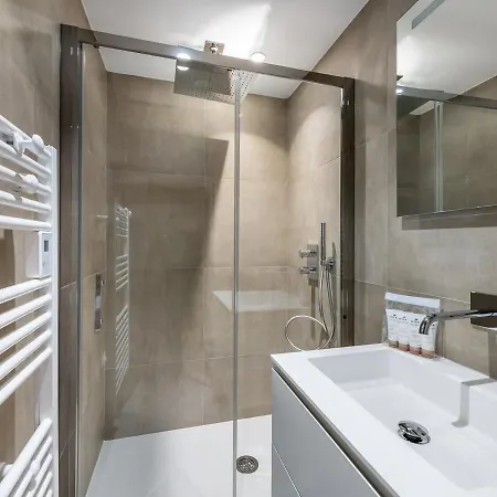 Moderne Avec Cheminee, Balcon Sud Et Proche Telesiege A Meribel - Fr-1-565-62 Apartment Les Allues